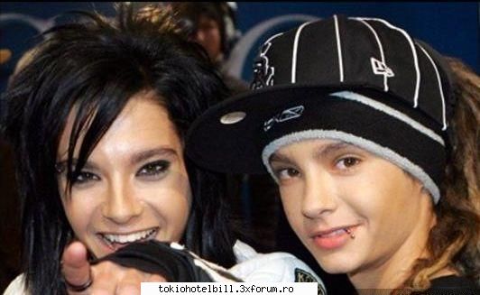 TOM e baza!!He's so sweet!!!!!!! - woow..deci chiar erau sooper dragutzi...dar nu - .:About..th:.